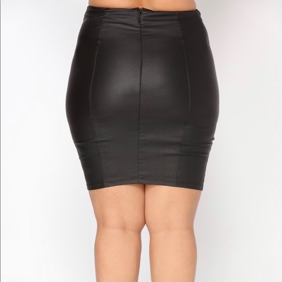 Fashion Nova Pencil Skirt 1X - Picture 4 of 16